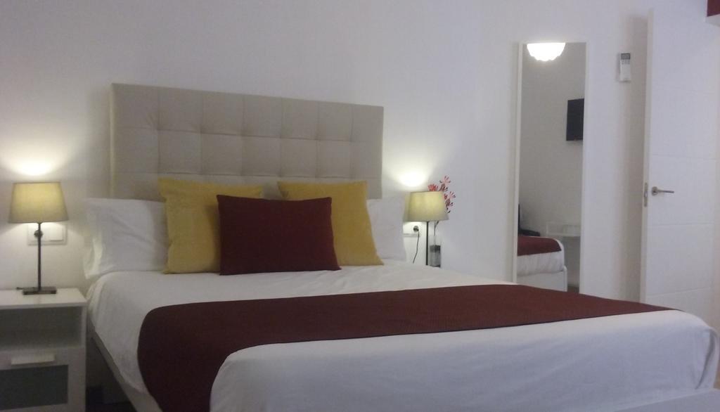 BruStar Sagrada Familia Hotel Barcelona Bagian luar foto